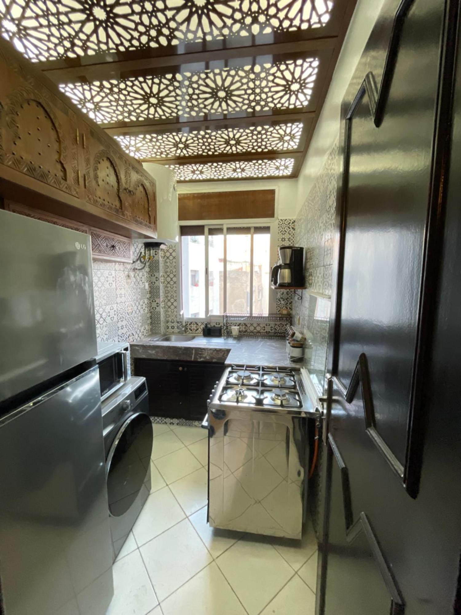 Des Lumieres Al Malaki Speciale A Et Restauration Sur Place الرباط